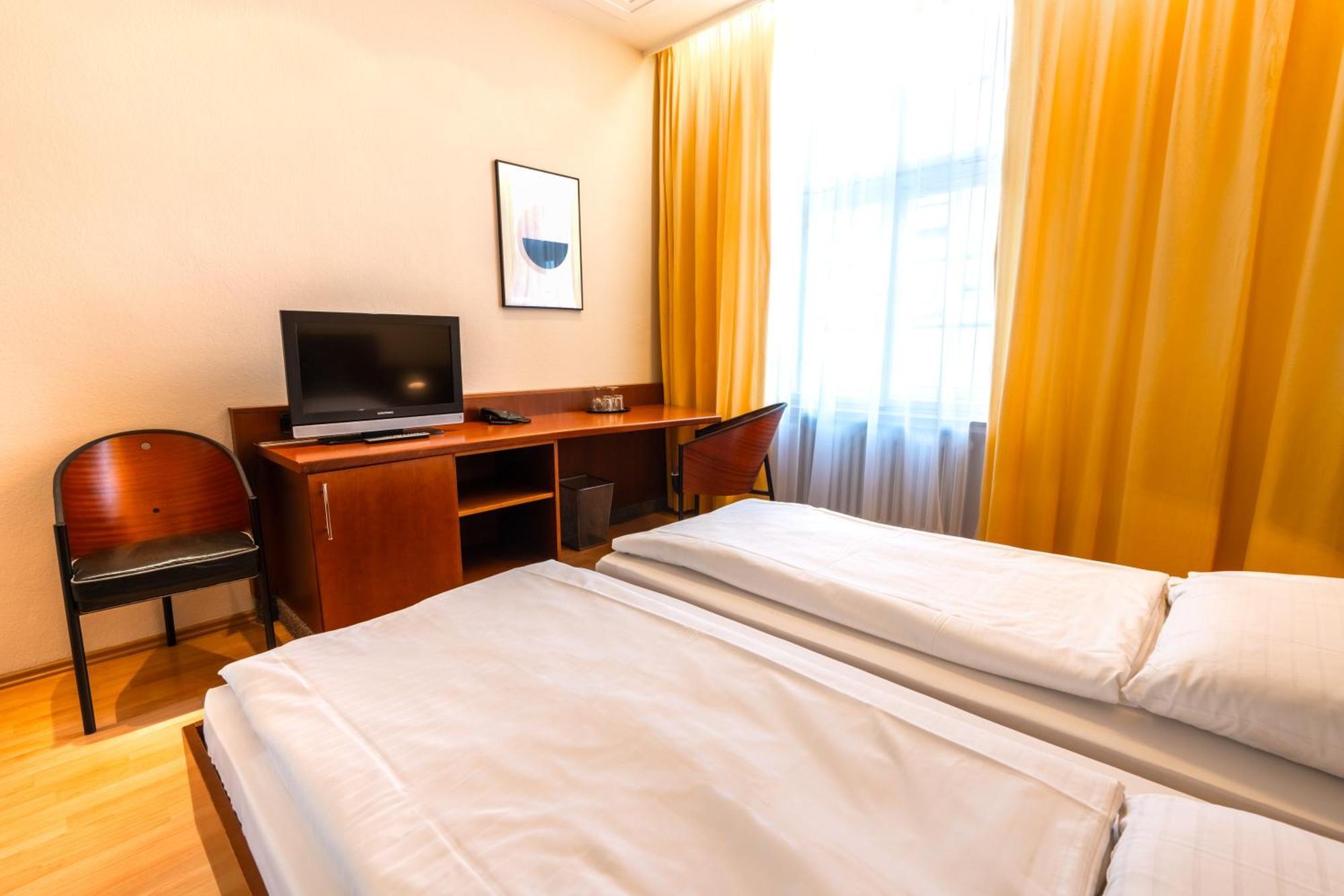 Hotel Carlton Münih Dış mekan fotoğraf