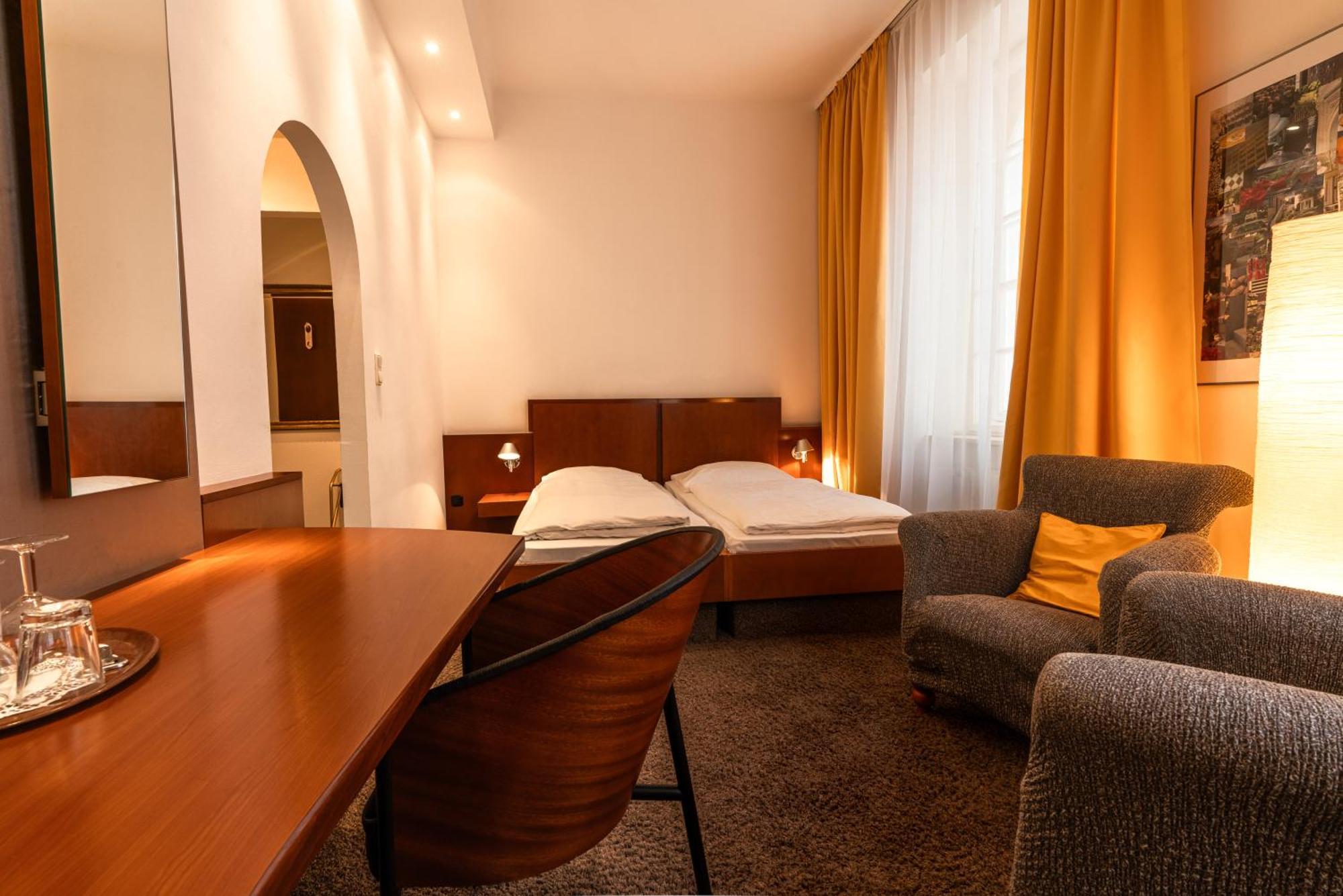 Hotel Carlton Münih Dış mekan fotoğraf